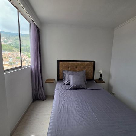 Apartamento Vistas Lindas Cerca Centro Медельїн Екстер'єр фото