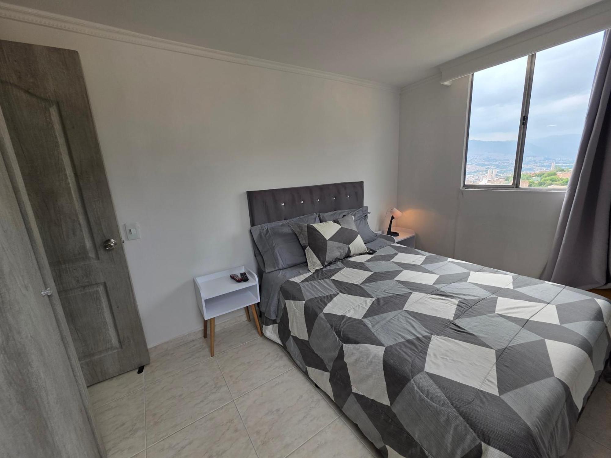 Apartamento Vistas Lindas Cerca Centro Медельїн Екстер'єр фото