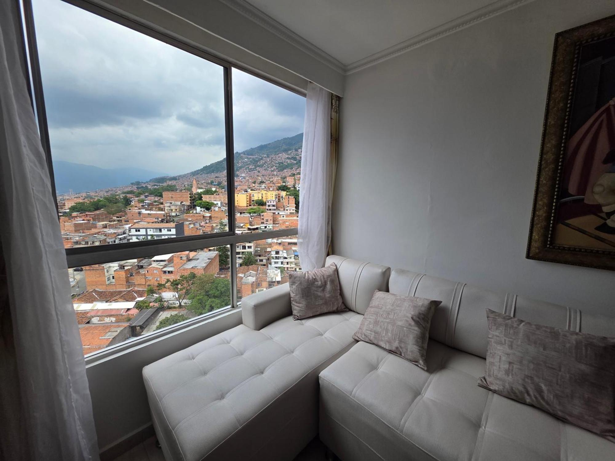 Apartamento Vistas Lindas Cerca Centro Медельїн Екстер'єр фото