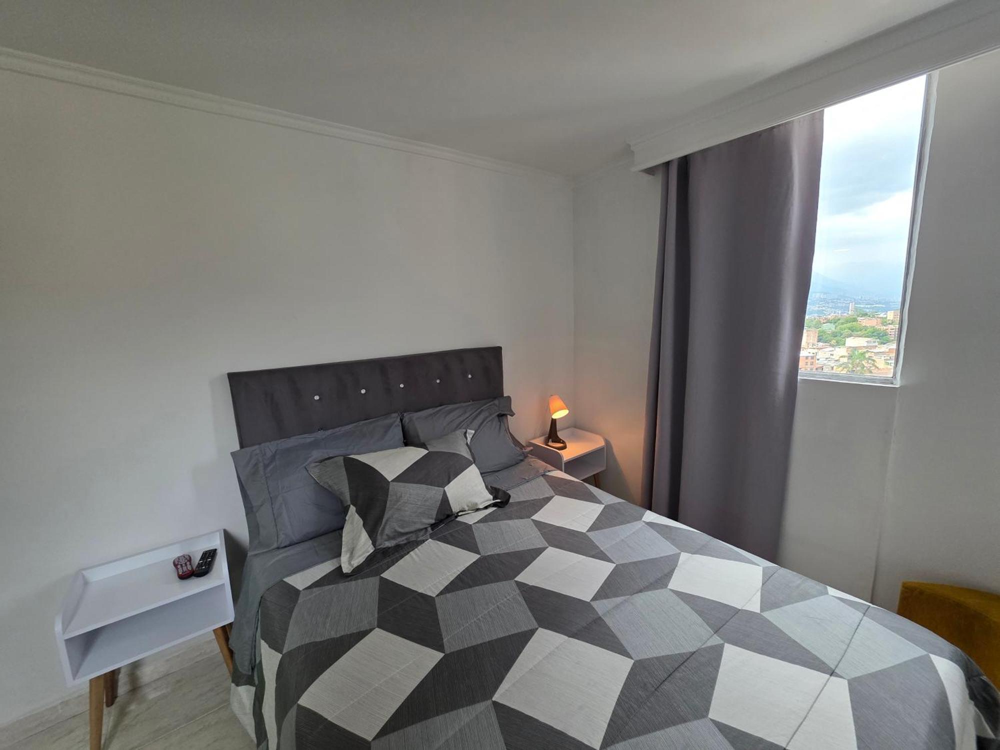 Apartamento Vistas Lindas Cerca Centro Медельїн Екстер'єр фото